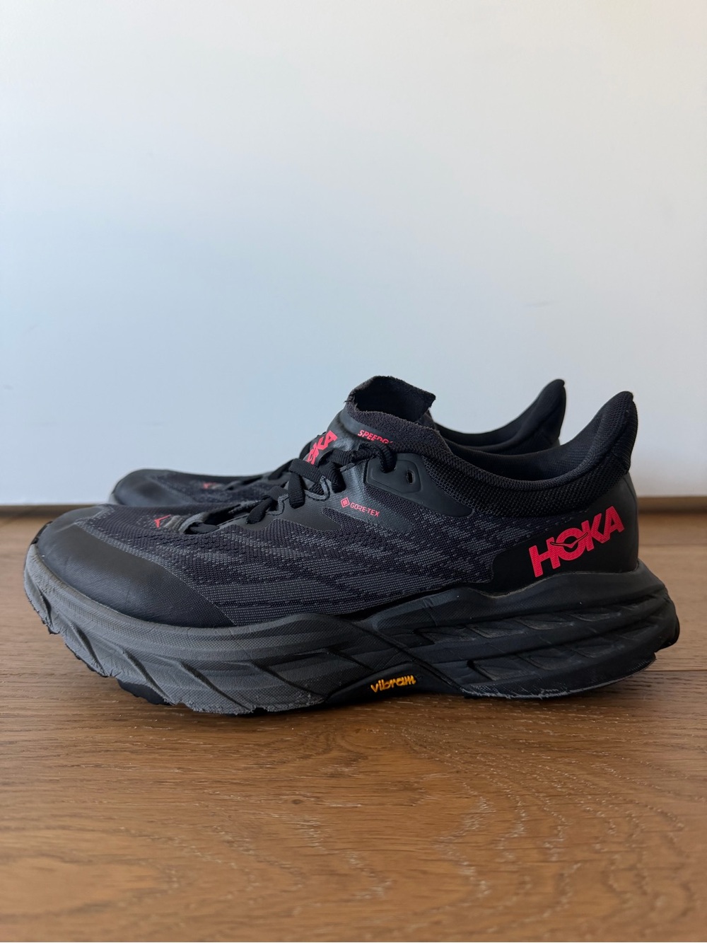 Hoka One One Speedgoat 5 GORE-TEX Trail Running Shoes Women's Size 8.5